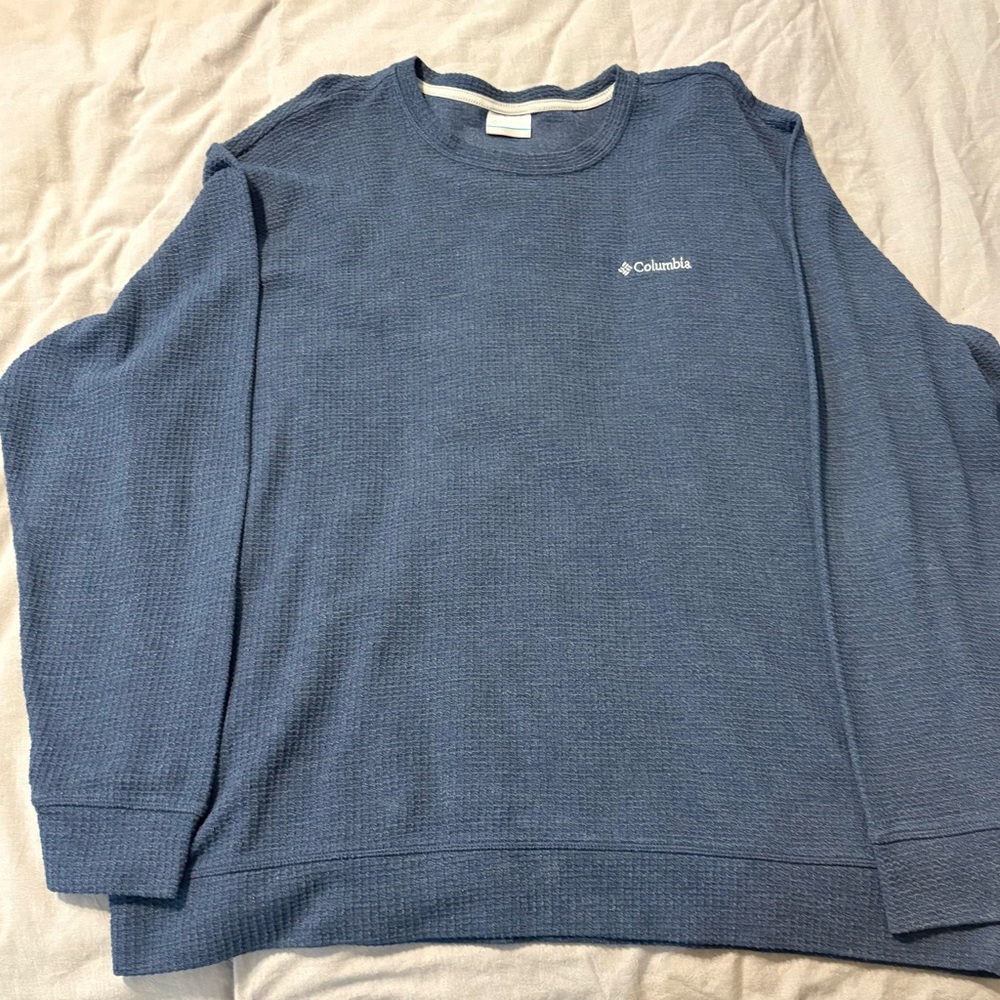 Columbia Men's Waffle Knit Crewneck Sweater in Slate